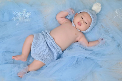 金湖摸孕妇肚子沾喜气